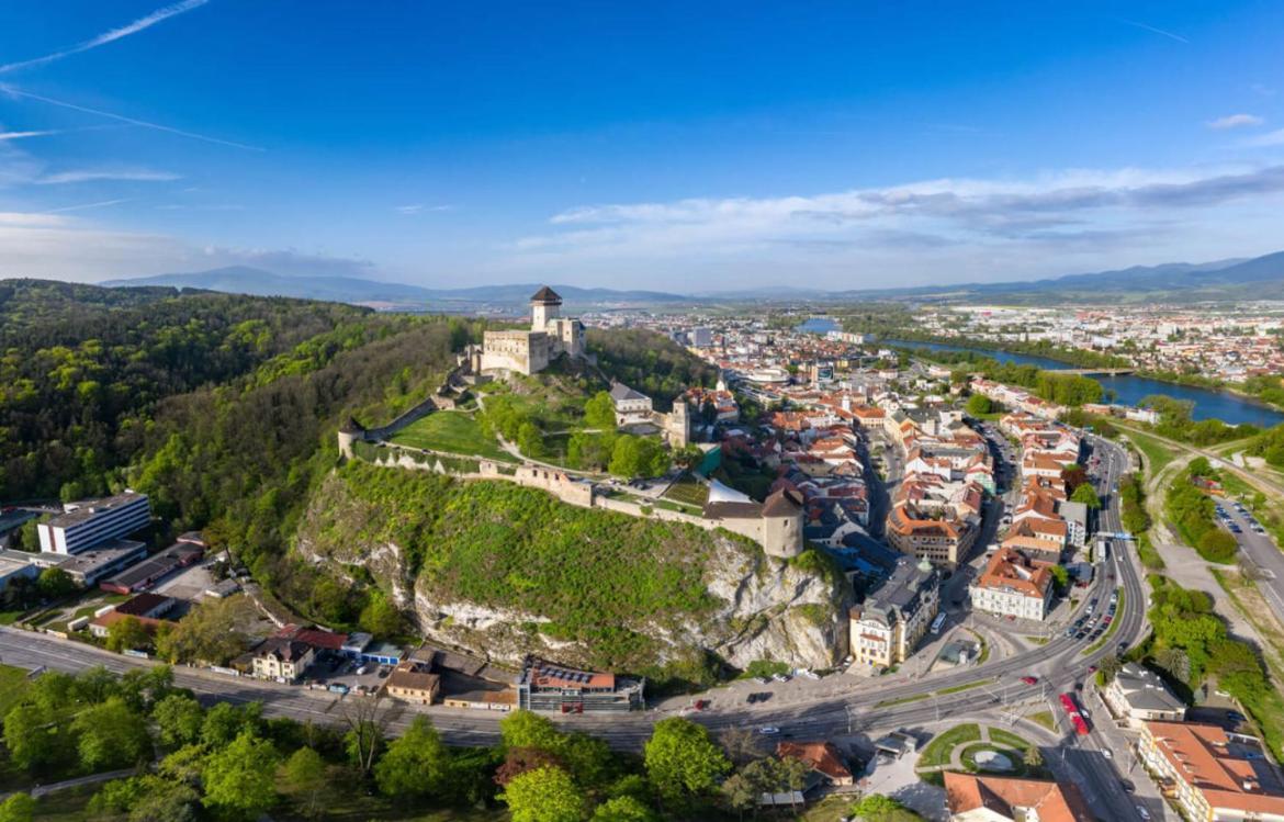 Luma * Trencin